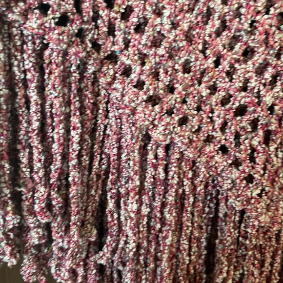 Dana Buchman shaw -one size- pretty pink with small flower accents🌸🌺 - Picture 3 of 6